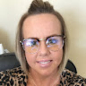 Meet your Posher, Traci